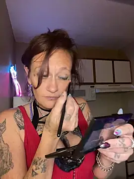 Snapshot of renegade_vyxxen chatting on 20, 1, 2025 renegade vyxxen online show from 20, 1, 2025