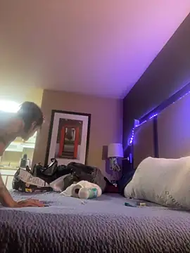 Snapshot of renegade_vyxxen chatting on 5, 2, 2025 renegade vyxxen online show from 5, 2, 2025