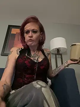 Snapshot of renegade_vyxxen chatting on 11, 2, 2025 renegade vyxxen online show from 11, 2, 2025