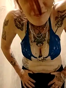 Snapshot of renegade_vyxxen chatting on 15, 3, 2025 renegade vyxxen online show from 15, 3, 2025