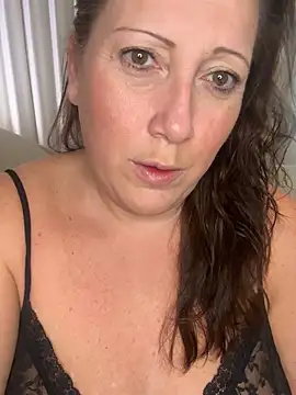 xsexycurvymilf online show from 27, 1, 2025