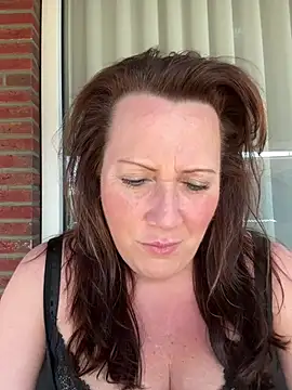 xsexycurvymilf online show from 7, 3, 2025