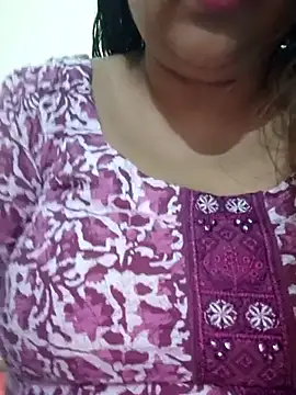 Snapshot of _Redwine_ chatting on 21, 2, 2025 Redwine online show from 21, 2, 2025