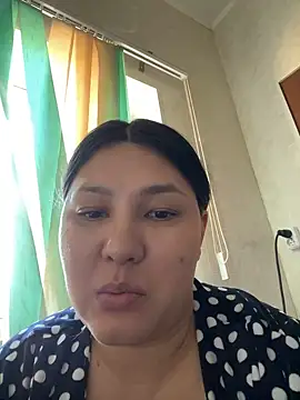 Olivialili online show from 7, 3, 2025