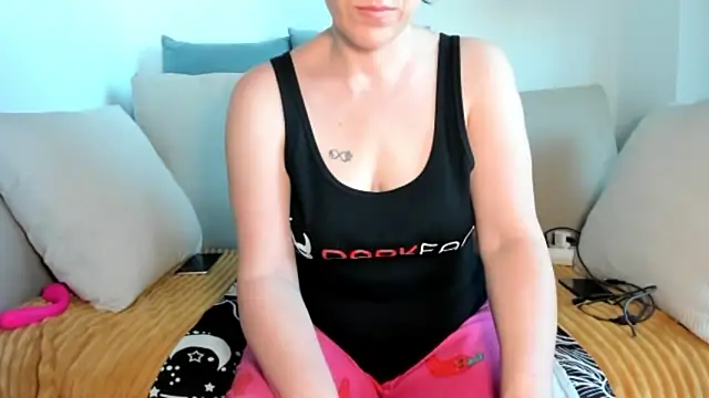 emmita69  online show from 18, 1, 2025