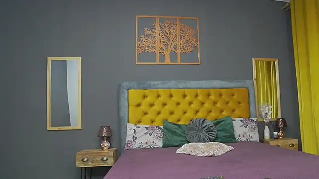 HaileyMoonn online show from 4, 2, 2025