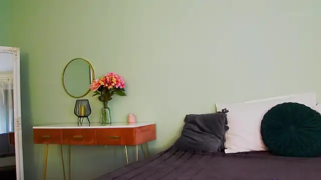 HaileyMoonn online show from 27, 2, 2025