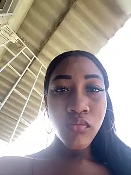 Snapshot of AleezaFrench chatting on 22, 2, 2025 AleezaFrench online show from 22, 2, 2025