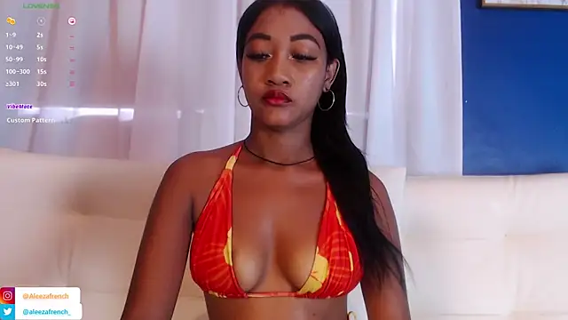 Snapshot of AleezaFrench chatting on 26, 2, 2025 AleezaFrench online show from 26, 2, 2025