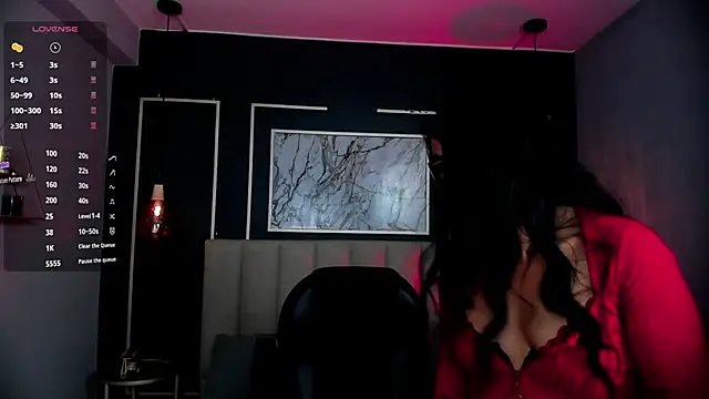 kira moon   online show from 3, 10, 2025