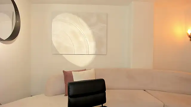 DominiqueVega online show from 10, 3, 2025