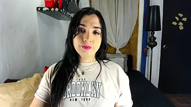 SARAMISHA online show from 9, 10, 2025