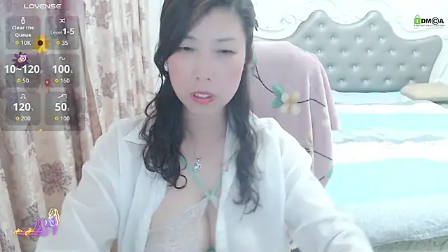 Snapshot of -Shirleyni_ chatting on 3, 4, 2026 -Shirleyni online show from 3, 4, 2026