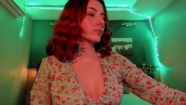 LiliJones  online show from 8, 1, 2025