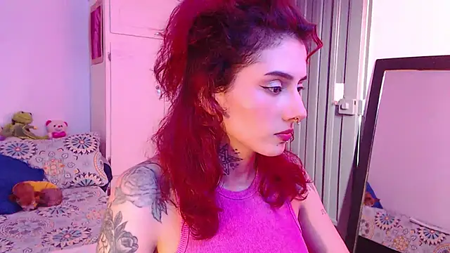 LiliJones  online show from 4, 2, 2025