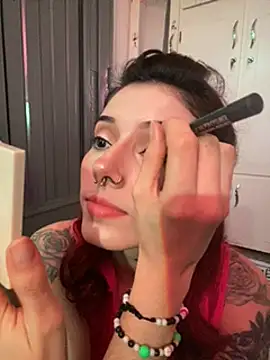 LiliJones  online show from 10, 3, 2025