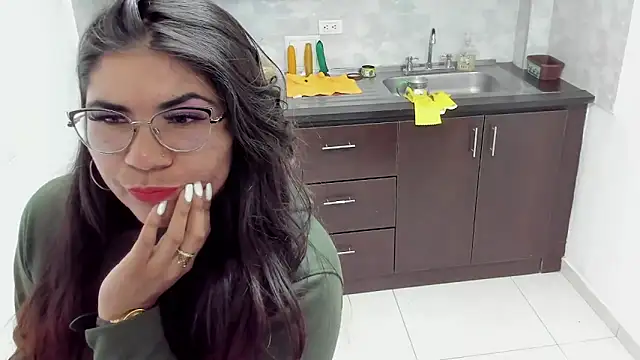 Luna Dumont online show from 9, 9, 2025