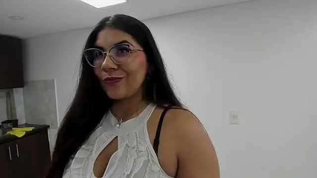 Luna Dumont online show from 3, 10, 2025