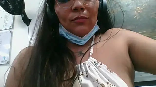 Luna Dumont online show from 10, 2, 2026