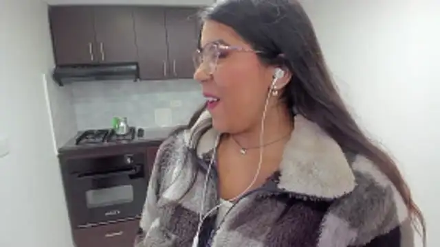 Luna Dumont online show from 24, 2, 2026