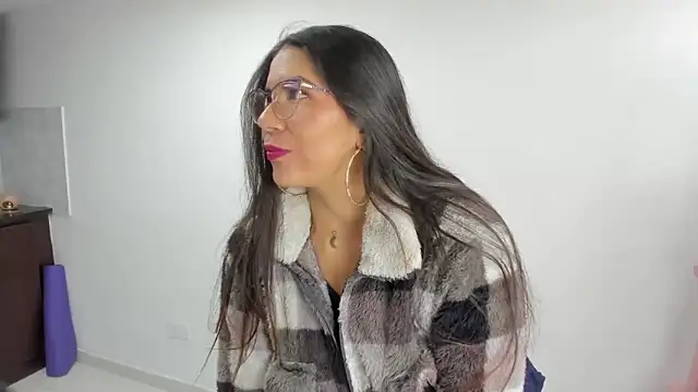 Snapshot of Luna_Dumont chatting on 9, 5, 2026 Luna Dumont online show from 9, 5, 2026