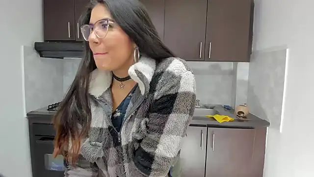 Snapshot of Luna_Dumont chatting on 12, 5, 2026 Luna Dumont online show from 12, 5, 2026