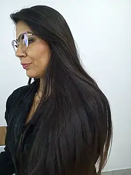 Snapshot of Luna_Dumont chatting on 14, 5, 2026 Luna Dumont online show from 14, 5, 2026