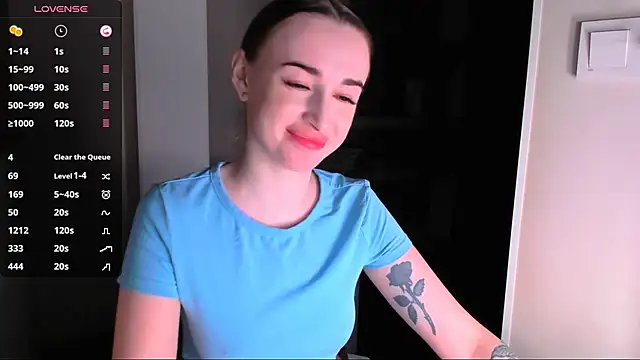 Kimmberr online show from 10, 1, 2025