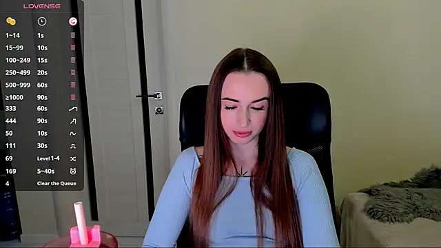 Kimmberr online show from 15, 10, 2025