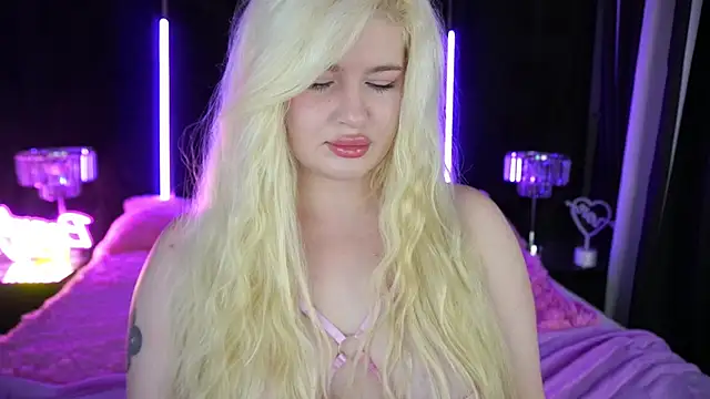 CocoSecretss online show from 19, 12, 2024