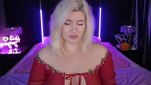 CocoSecretss online show from 29, 11, 2025