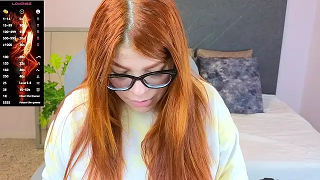 Snapshot of lucie_nicolls chatting on 12, 1, 2025 lucie nicolls online show from 12, 1, 2025