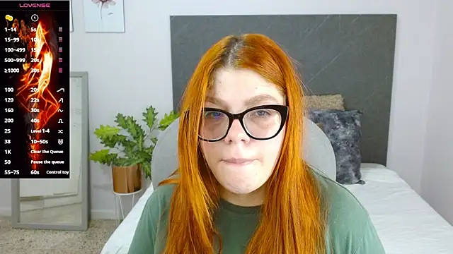 Snapshot of lucie_nicolls chatting on 30, 1, 2025 lucie nicolls online show from 30, 1, 2025