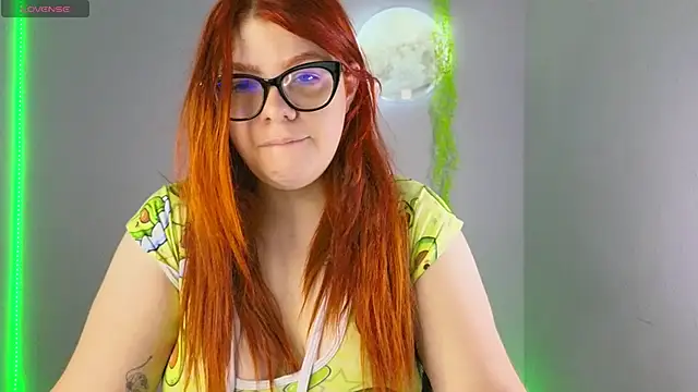 Snapshot of lucie_nicolls chatting on 10, 2, 2025 lucie nicolls online show from 10, 2, 2025