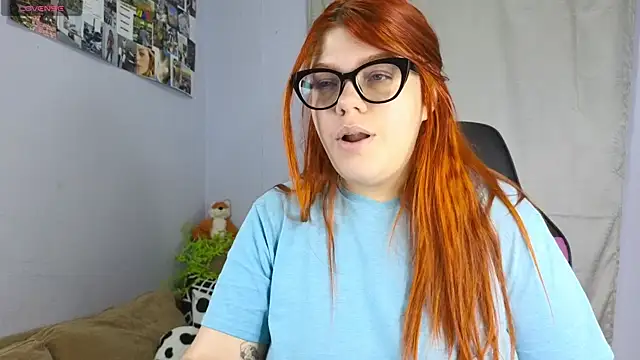 Snapshot of lucie_nicolls chatting on 21, 2, 2025 lucie nicolls online show from 21, 2, 2025