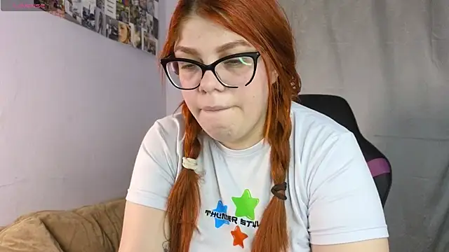 Snapshot of lucie_nicolls chatting on 26, 2, 2025 lucie nicolls online show from 26, 2, 2025