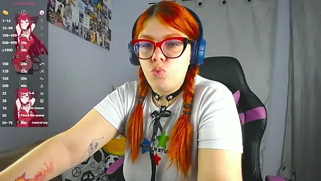 Snapshot of lucie_nicolls chatting on 7, 3, 2025 lucie nicolls online show from 7, 3, 2025