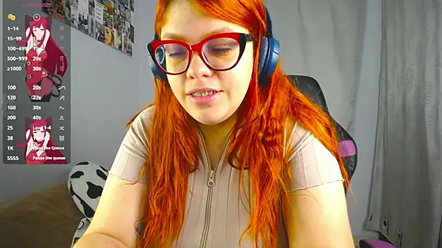 Snapshot of lucie_nicolls chatting on 10, 3, 2025 lucie nicolls online show from 10, 3, 2025