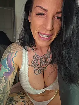 Snapshot of EmilyDiazofficial chatting on 28, 6, 2026 EmilyDiazofficial online show from 28, 6, 2026
