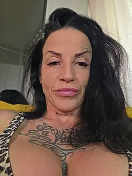 Snapshot of EmilyDiazofficial chatting on 18, 7, 2026 EmilyDiazofficial online show from 18, 7, 2026