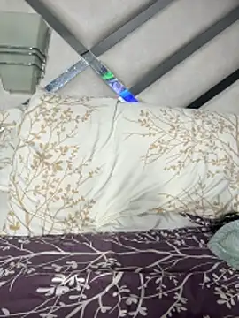 Snapshot of maybelline69 chatting on 8, 3, 2026 maybelline69 online show from 8, 3, 2026