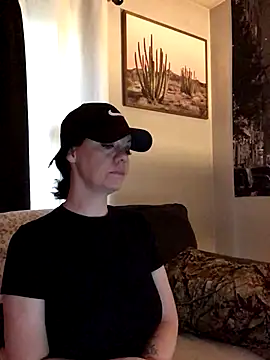 SidneyRaee online show from 7, 10, 2025