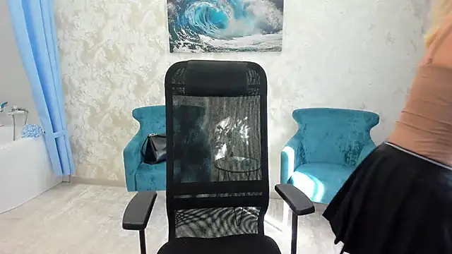 Sinty Devis online show from 7, 3, 2025