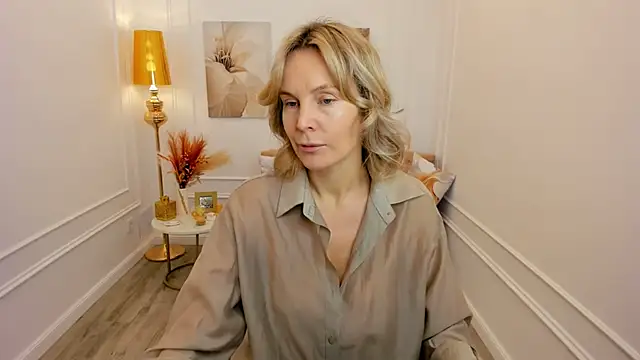 Sinty Devis online show from 28, 3, 2026