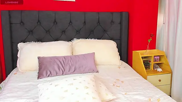 SophiaLiu online show from 19, 6, 2026
