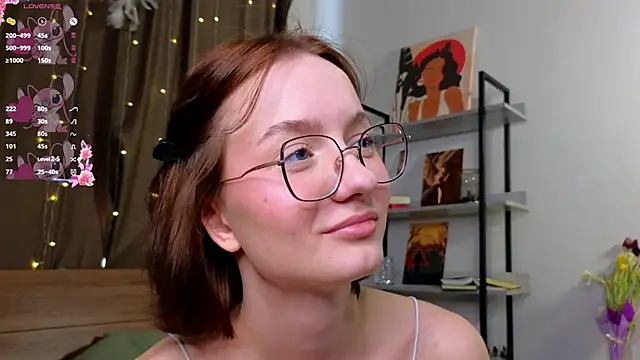 Snapshot of IdaValenti chatting on 16, 3, 2025 IdaValenti online show from 16, 3, 2025