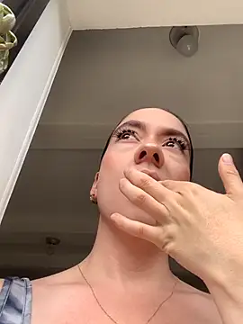 Snapshot of ImAlicee chatting on 2, 11, 2025 ImAlicee online show from 2, 11, 2025