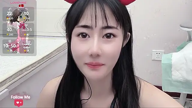 qiqi-- online show from 25, 12, 2024