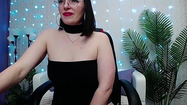 Camelia Lillie online show from 16, 3, 2026