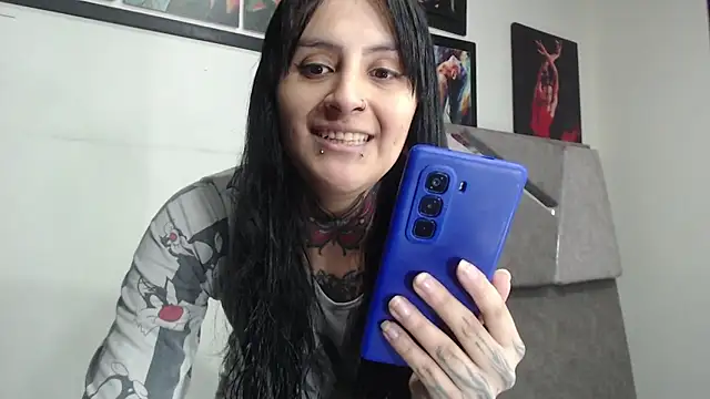 emma onassis 17 online show from 5, 12, 2025